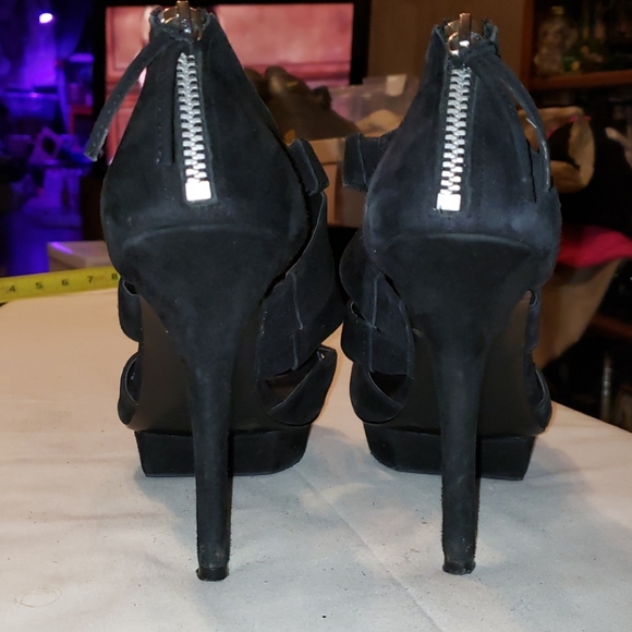 BCBG Generation - Picture 7 of 9